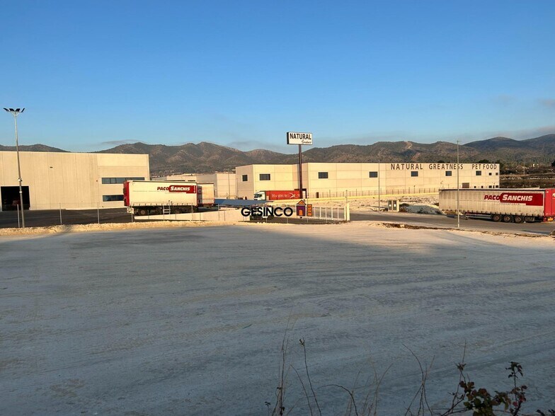 Nave en Aielo de Rugat, Valencia en venta - Foto del edificio - Imagen 1 de 2