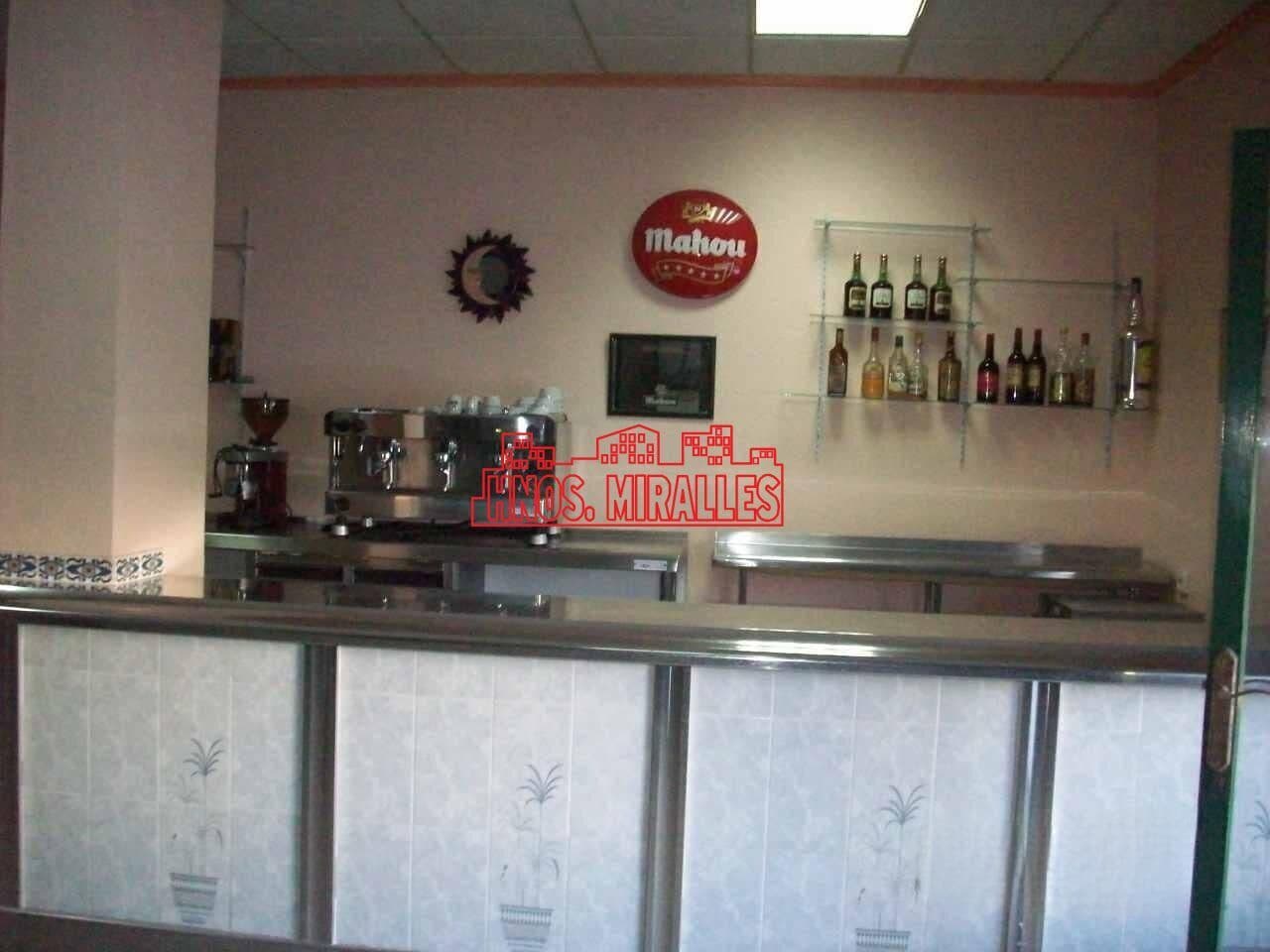 Local en Elche, Alicante en venta Foto del edificio- Imagen 1 de 13