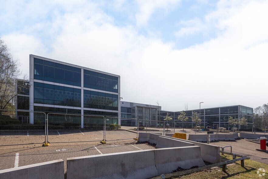 Gallows Hl, Warwick en venta - Foto del edificio - Imagen 2 de 8