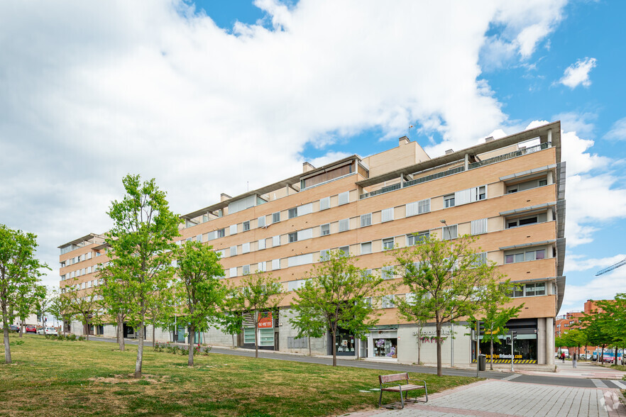 Avenida Monasterio de el Escorial, 55, Madrid, Madrid en alquiler - Foto del edificio - Imagen 2 de 2