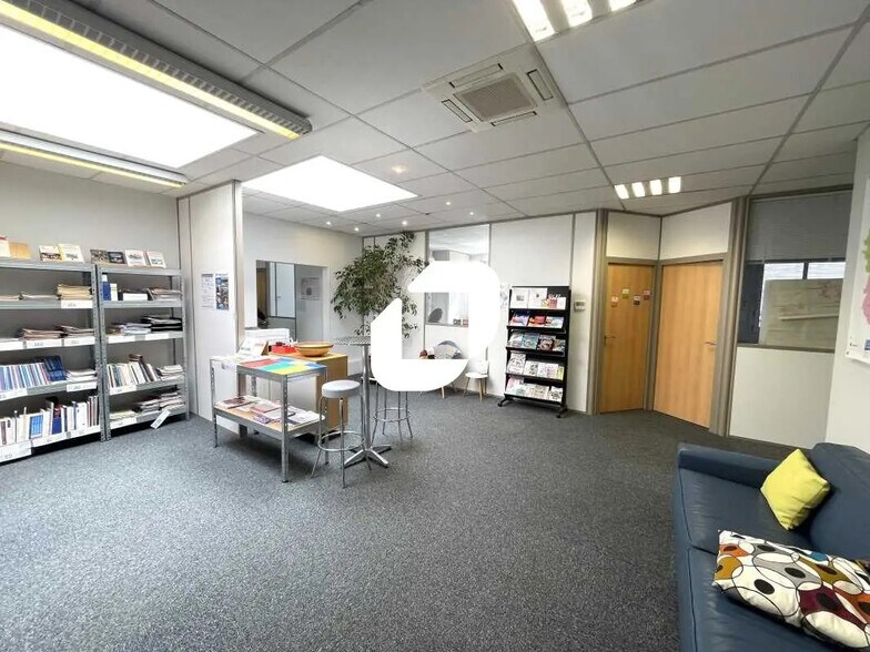 13-17 Rue Jean Bourgey, Villeurbanne en alquiler - Foto del edificio - Imagen 3 de 10