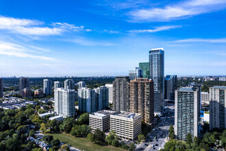 47 Sheppard Ave E, Toronto, ON - VISTA AÉREA  vista de mapa