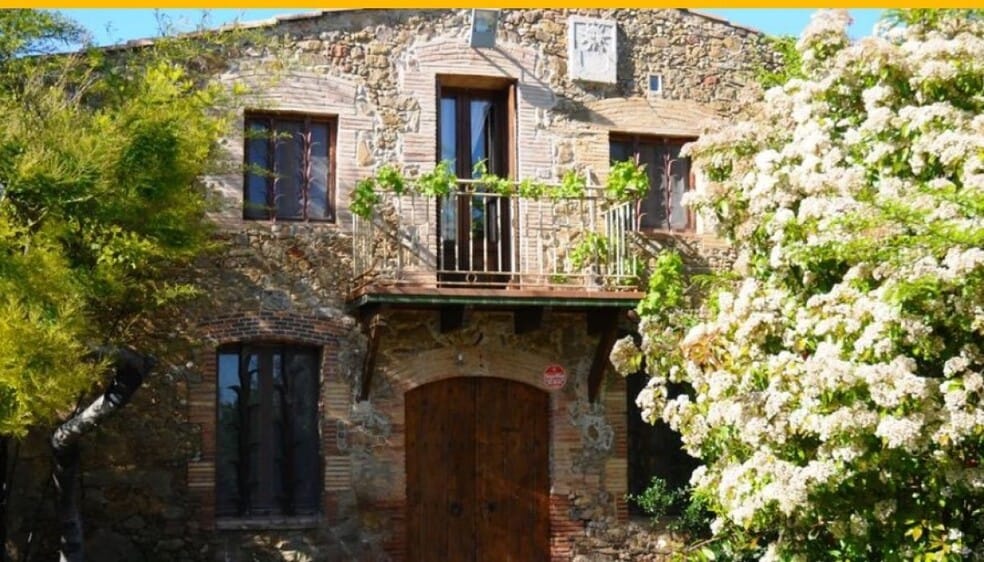 Hotel y hospedaje en Cistella, Gerona en venta - Foto del edificio - Imagen 2 de 13