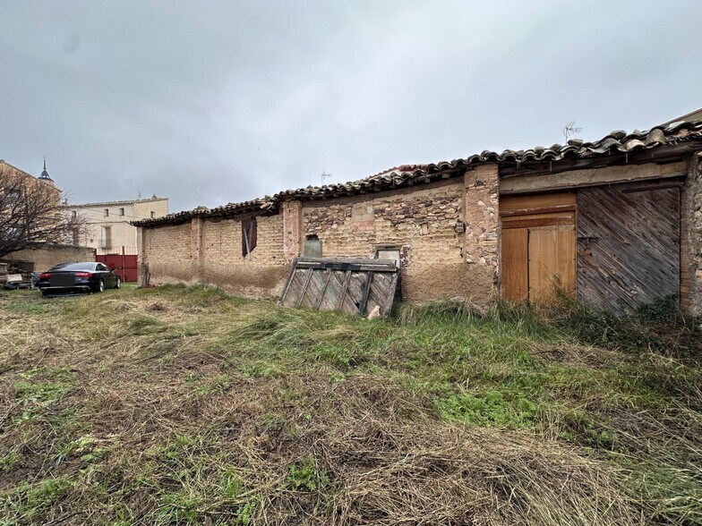 Calle Constitución, 42, Fuendejalón, Zaragoza en venta - Foto del edificio - Imagen 3 de 8
