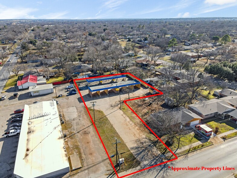 805 Poindexter Ave, Cleburne, TX en venta - Foto del edificio - Imagen 2 de 47