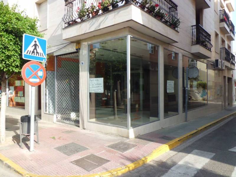 Local en El Ejido, Almería en alquiler Foto del edificio- Imagen 1 de 5