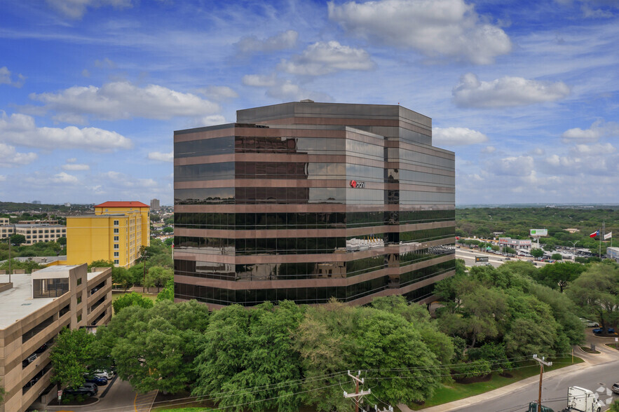 8200 W Interstate 10, San Antonio, TX en alquiler - Foto del edificio - Imagen 1 de 7