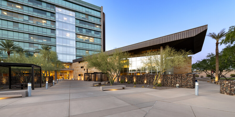 4025 S Riverpoint Pky, Phoenix, AZ en alquiler - Foto del edificio - Imagen 3 de 12