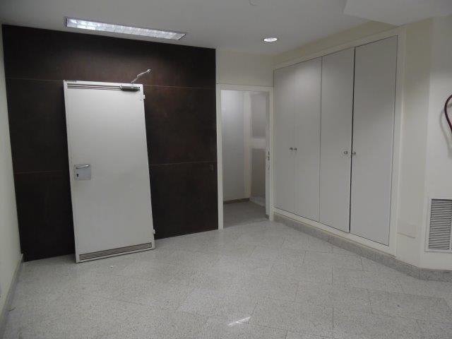 Calle de Castrillo de Aza, 24, Madrid, MAD 28031 - Unidad - - - Foto del interior - Image 2 of 5