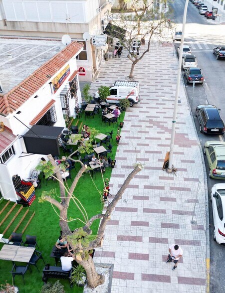 Local en Torremolinos en venta - Foto del edificio - Imagen 1 de 6