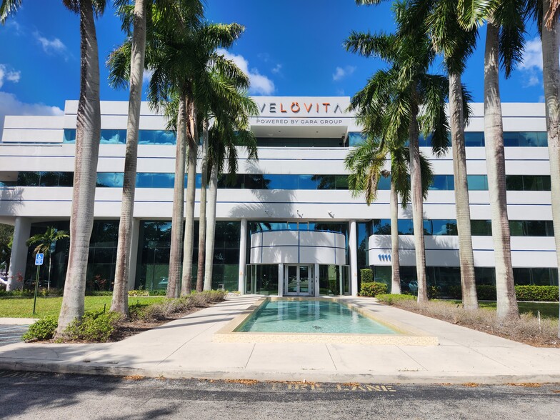 1111 Park Centre Blvd, Miami Gardens, FL en alquiler - Foto del edificio - Imagen 1 de 2