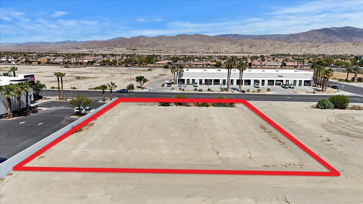 12345 Showcase Parkway, Indio, CA en venta Vista aérea- Imagen 1 de 6