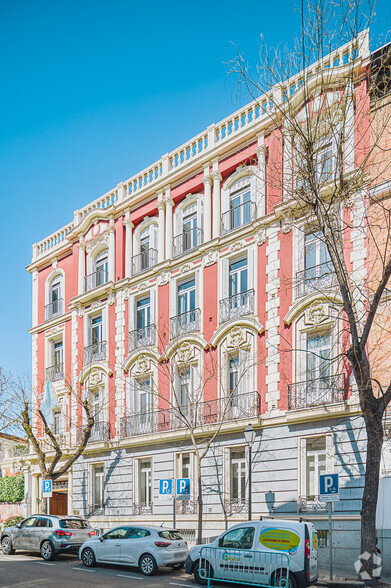 Calle Fernando el Santo, 15, Madrid, Madrid en alquiler - Foto del edificio - Imagen 2 de 2