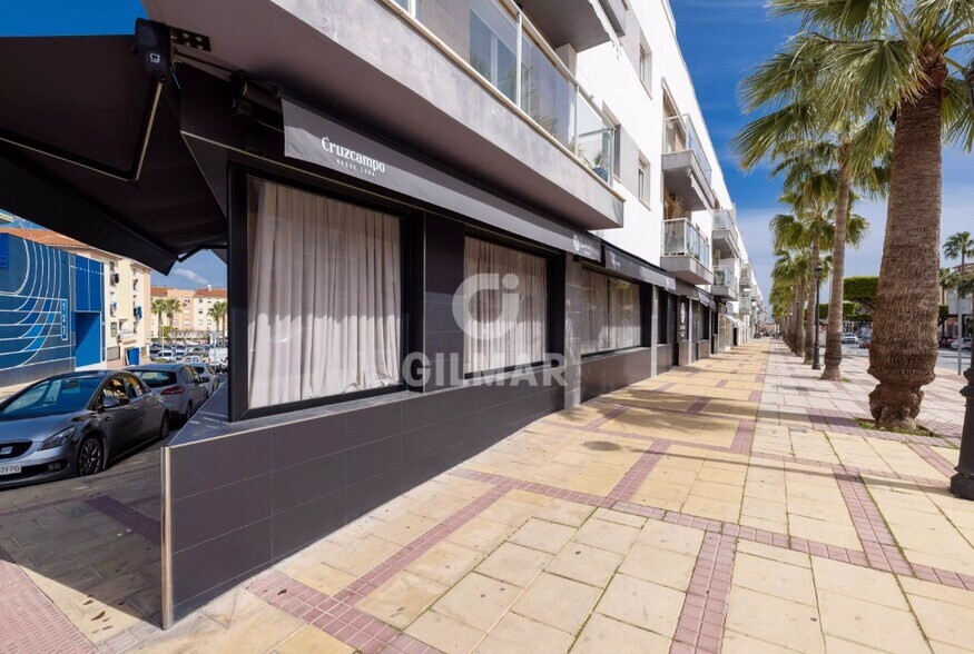 Edificio residencial en Alhaurín de la Torre, Málaga en venta - Foto del edificio - Imagen 2 de 2