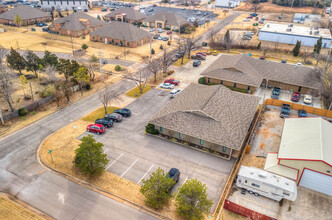 6909 N Robinson Ave, Oklahoma City, OK - vista aérea  vista de mapa - Image1