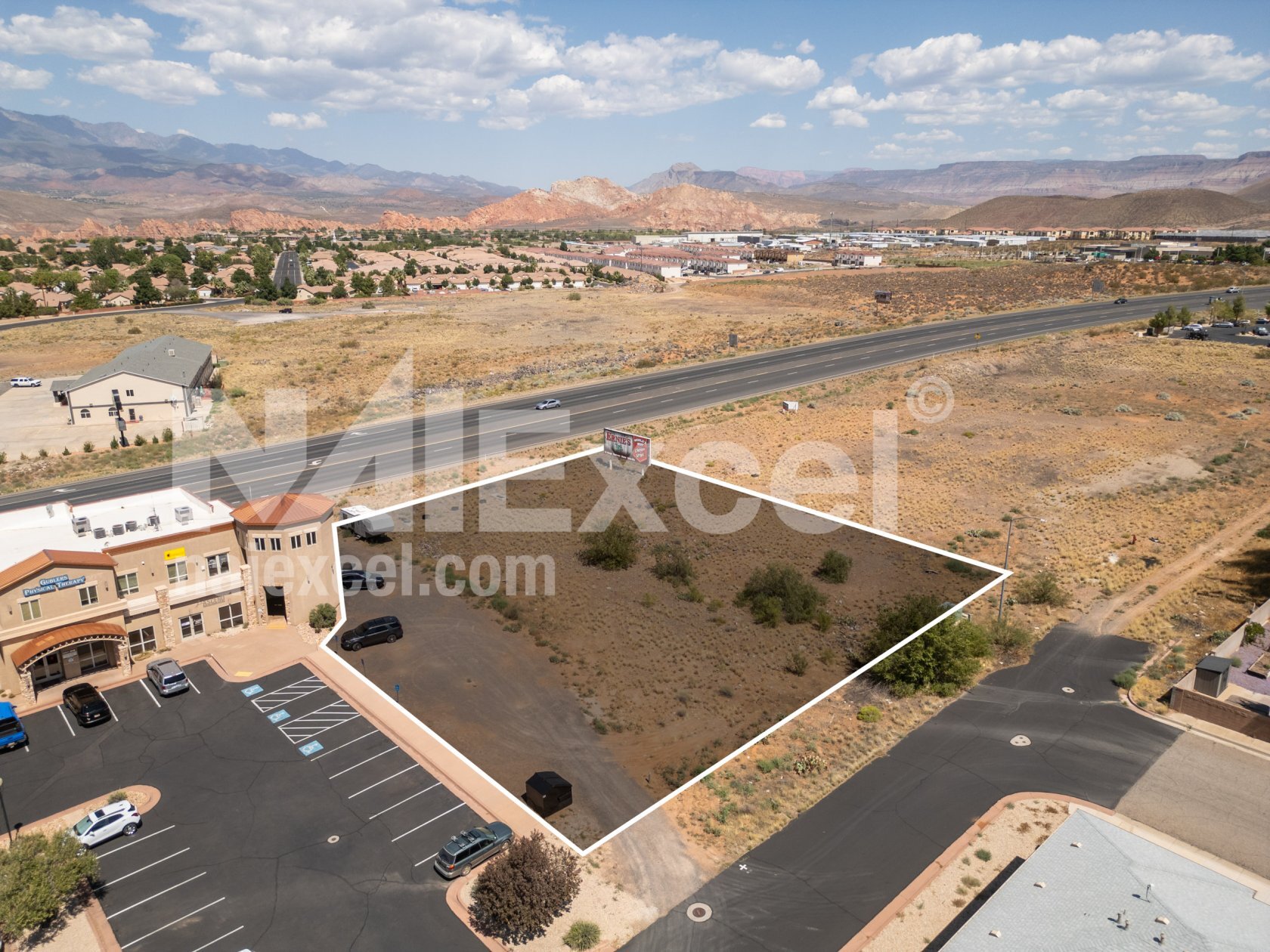 2575 W State St, Hurricane, UT en venta Foto del edificio- Imagen 1 de 5