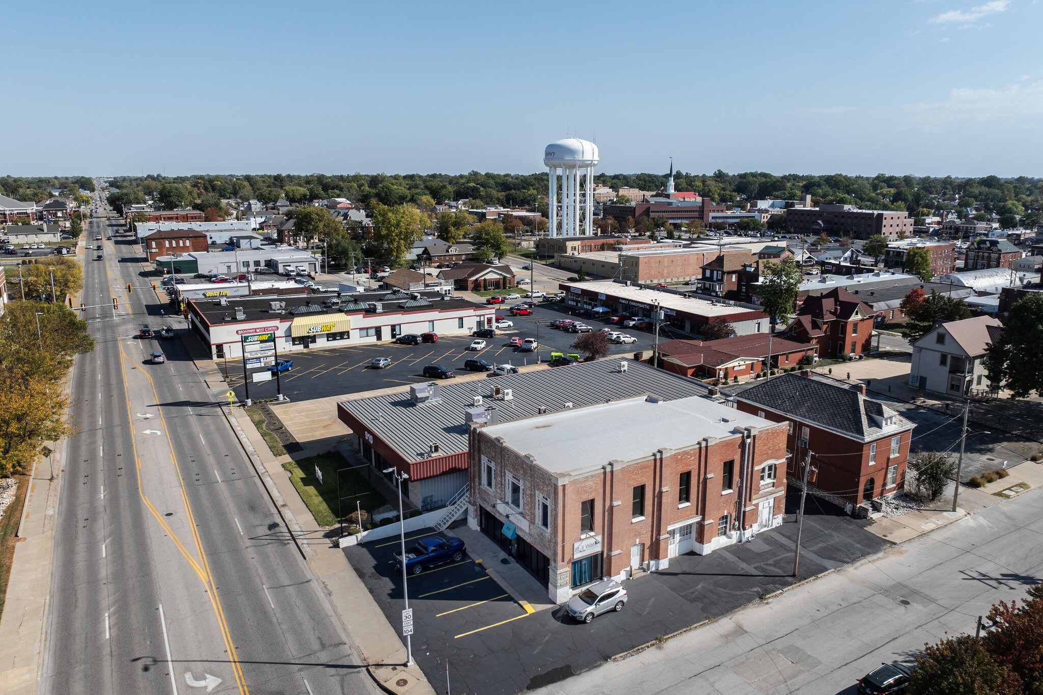 900 Broadway St, Quincy, IL en venta Foto del edificio- Imagen 1 de 39