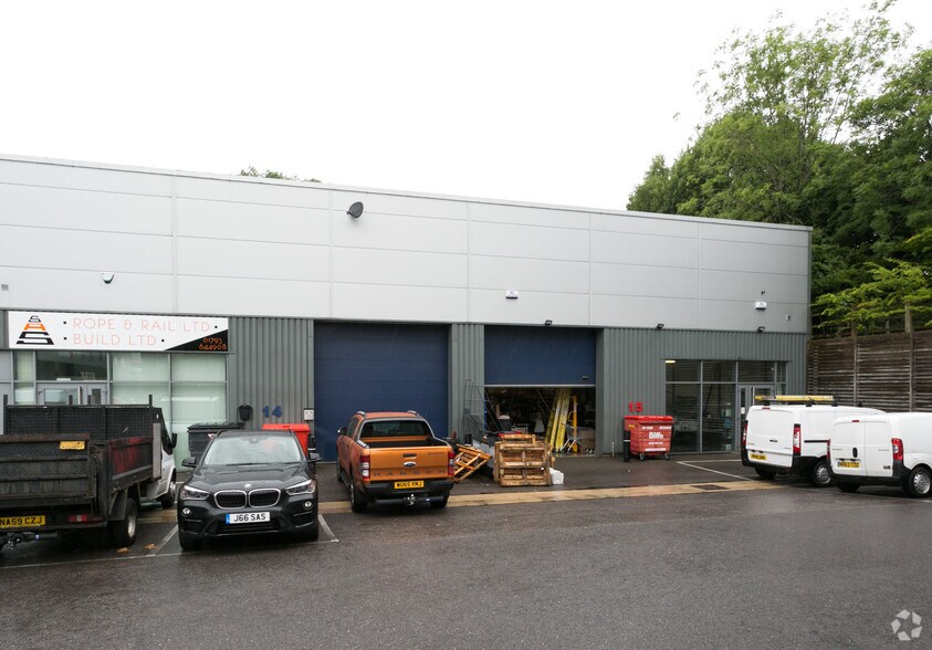 15 Avro Gate, Swindon en alquiler - Foto del edificio - Imagen 3 de 3