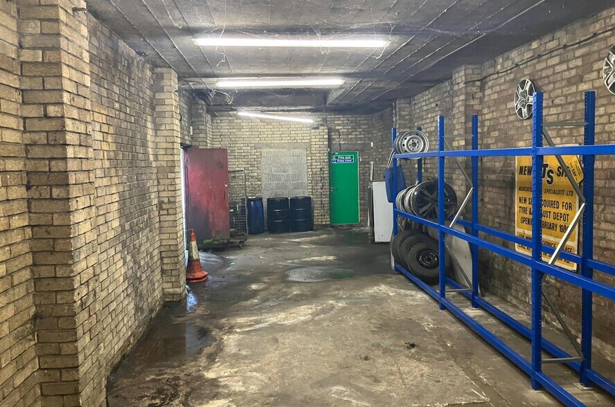 11 Broad St, Ely en venta - Foto del interior - Imagen 3 de 8