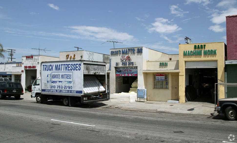 2931 E Imperial Hwy, Lynwood, CA en alquiler - Foto del edificio - Imagen 3 de 10