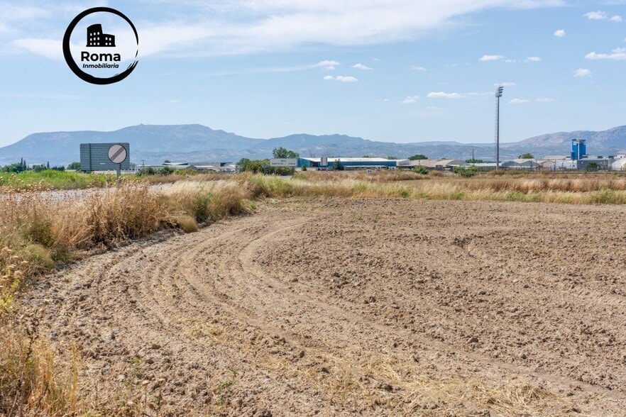 Terreno en Santa Fe, Granada en venta - Foto del edificio - Imagen 3 de 26