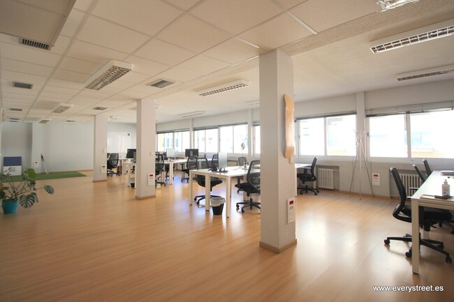 Más detalles de Oficina en alquiler