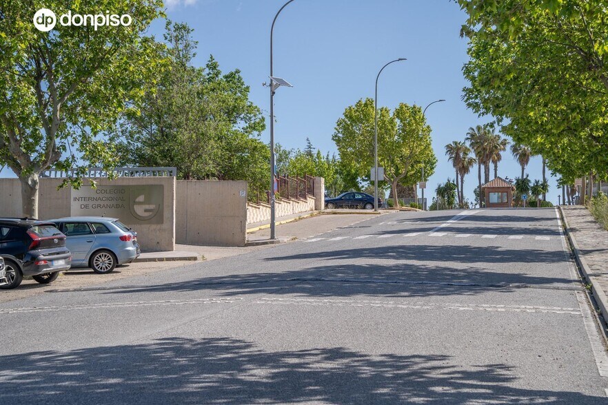 Calle Veleta, Dílar, Granada en venta - Foto del edificio - Imagen 3 de 28