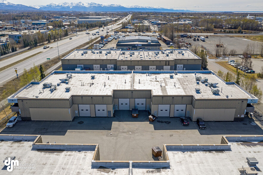 5701 Silverado Way, Anchorage, AK en alquiler - Foto del edificio - Imagen 1 de 1