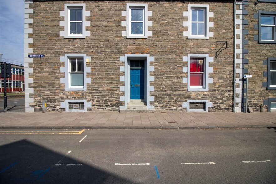 22 Buccleuch St, Hawick en venta - Foto del edificio - Imagen 3 de 15