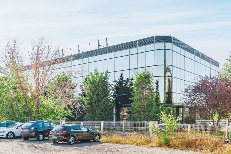 Oficina en Villaviciosa de Odón, Madrid en venta - Foto del edificio - Imagen 3 de 3