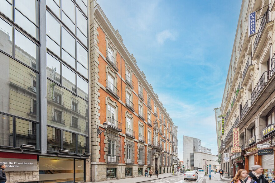 Carrera de San Jerónimo, 15, Madrid, Madrid en alquiler - Foto del edificio - Imagen 2 de 2