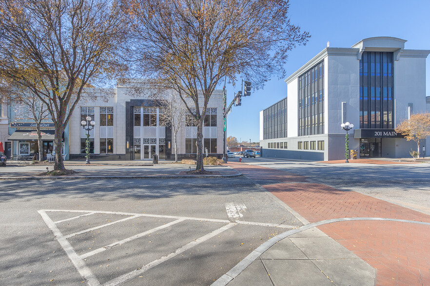 129 N Main St, Anderson, SC en alquiler - Foto del edificio - Imagen 3 de 103