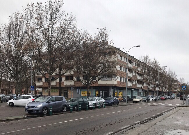 Más detalles de Calle Ciudad de Bron, 2, Talavera de la Reina - Edificio residencial​ en venta