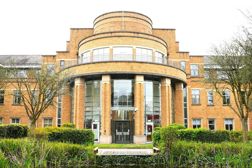 New Barn Ln, Cheltenham en alquiler - Foto del edificio - Imagen 2 de 11