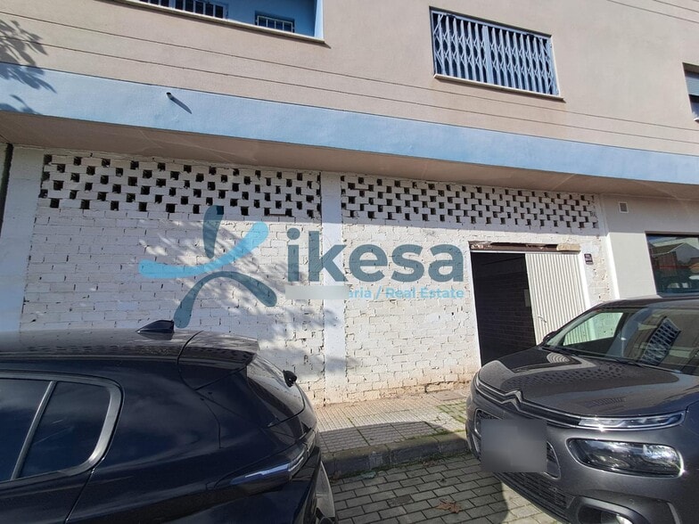 Local en Puente Genil, Córdoba en venta - Foto del edificio - Imagen 2 de 9