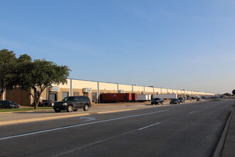 1401-1815 Kelly Blvd, Carrollton, TX en alquiler Foto del edificio- Imagen 2 de 2