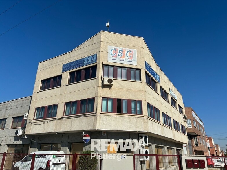 Calle Titanio, 38, Valladolid, Valladolid en alquiler - Foto del edificio - Imagen 2 de 51