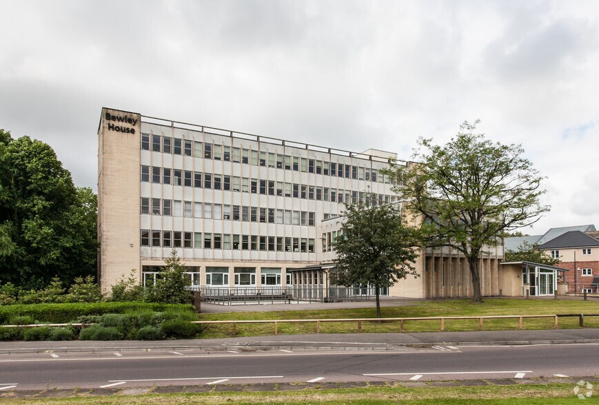 Marshfield Rd, Chippenham en alquiler - Foto del edificio - Imagen 2 de 3