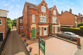 Más detalles de 8 Bewdley Hl, Kidderminster - Hoteles y hospedaje en venta