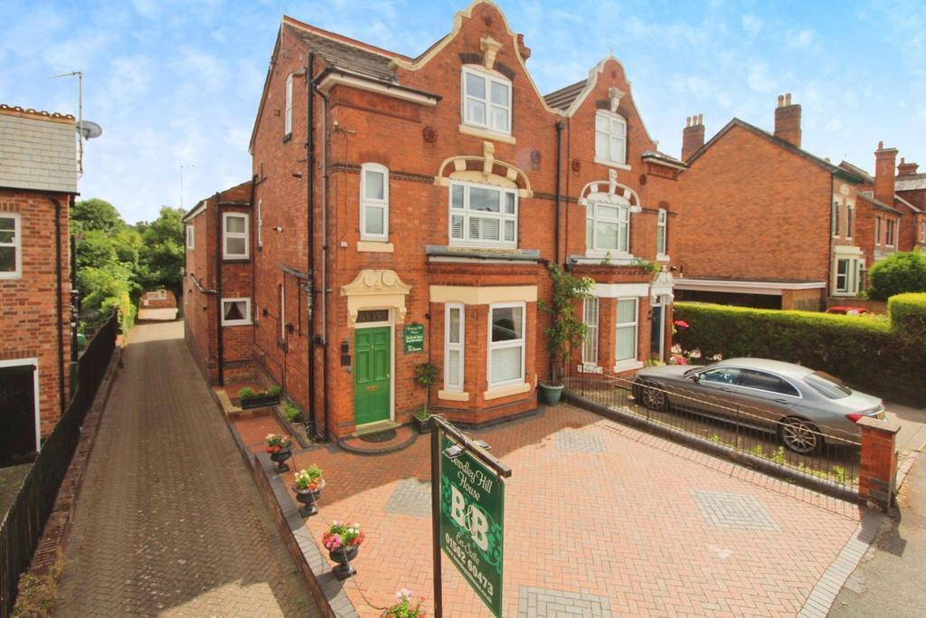8 Bewdley Hl, Kidderminster en venta Foto del edificio- Imagen 1 de 25