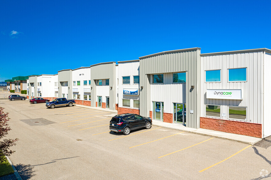 6610 71 St, Red Deer, AB en alquiler - Foto del edificio - Imagen 2 de 2