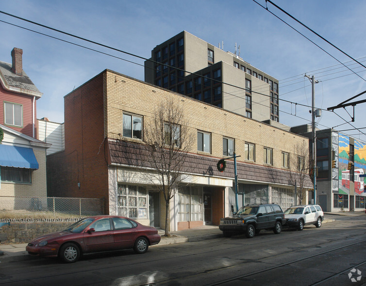 749-755 E Warrington Ave, Pittsburgh, PA en alquiler - Foto del edificio - Imagen 2 de 34