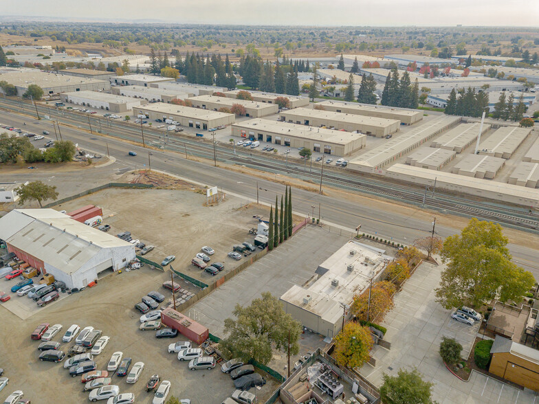 11291 Folsom Blvd, Rancho Cordova, CA en alquiler - Foto del edificio - Imagen 3 de 59