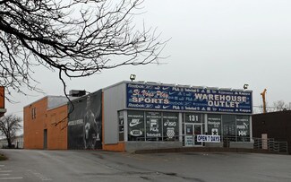 Más detalles de 131 Cartwright Ave, Toronto, ON - Local en venta