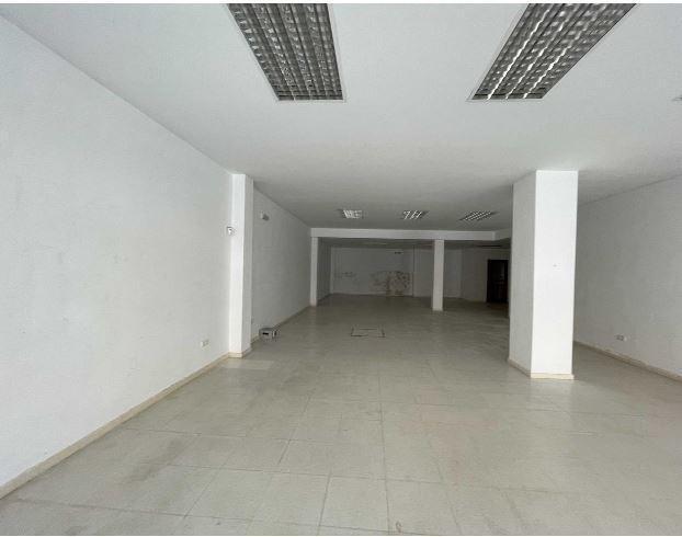Local en Coria del Río, Sevilla en venta - Foto del interior - Imagen 3 de 17