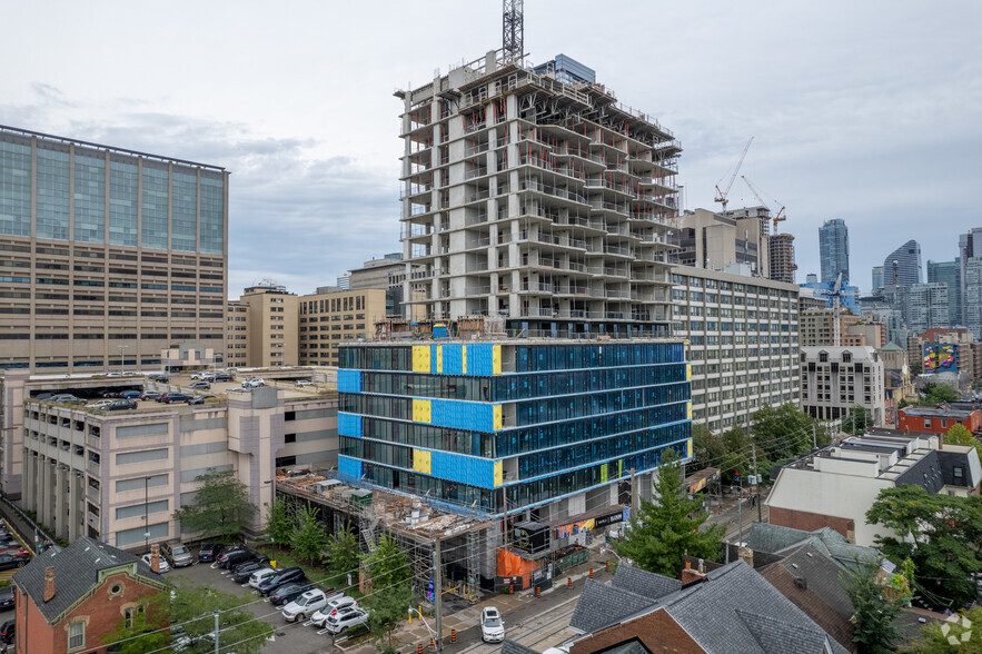 193 McCaul St, Toronto, ON en alquiler - Foto del edificio - Imagen 3 de 4