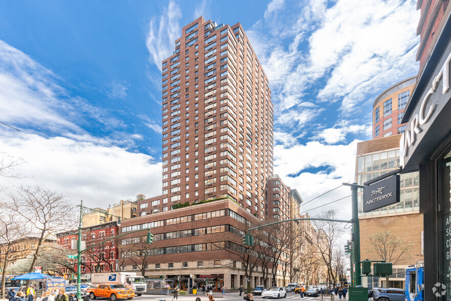 45 W 67th St, New York, NY en alquiler - Foto del edificio - Imagen 1 de 20