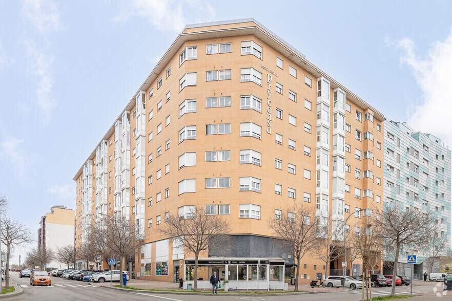 Calle Alameda del Valle, 34-36, Alameda del Valle, Madrid en alquiler - Foto del edificio - Imagen 2 de 3