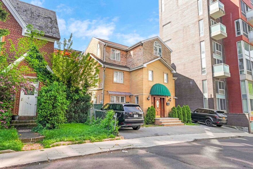 11614 Grosvenor Ln, Kew Gardens, NY en venta - Foto del edificio - Imagen 3 de 34