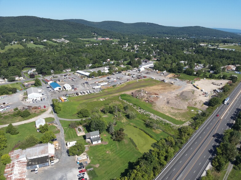 717 Range End Rd, Dillsburg, PA en alquiler - Foto del edificio - Imagen 1 de 8